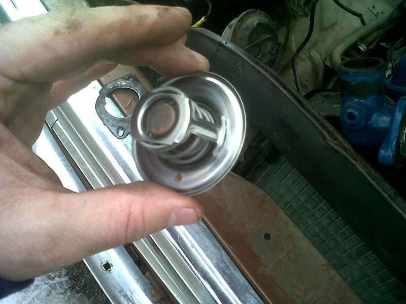 Top radiator hose collapsing (pulsating) Page 2 The FORDification