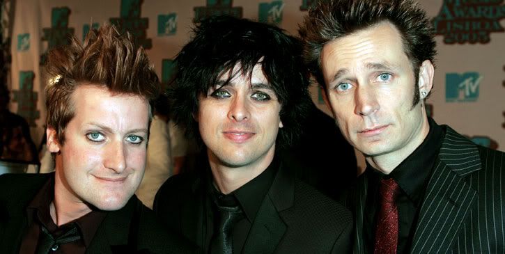 ema05_backstage_greenday_02.jpg